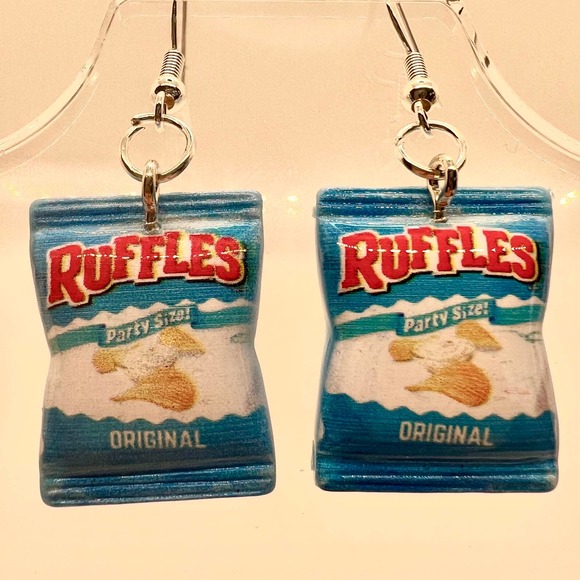 Ruffles Chips Earrings - Potato Chip Earrings - Food Earrings - Snack Earrings - Picture 3 of 10